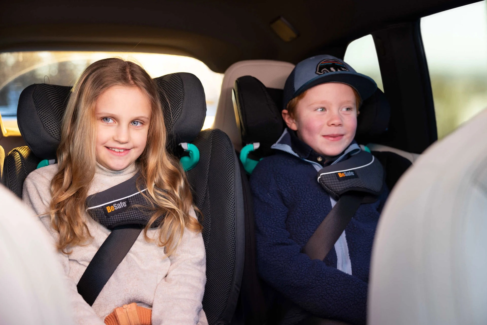 BeSafe Flex FIX 2 i-Size High Back Booster - Meadow Green Soft Breeze - Image 8