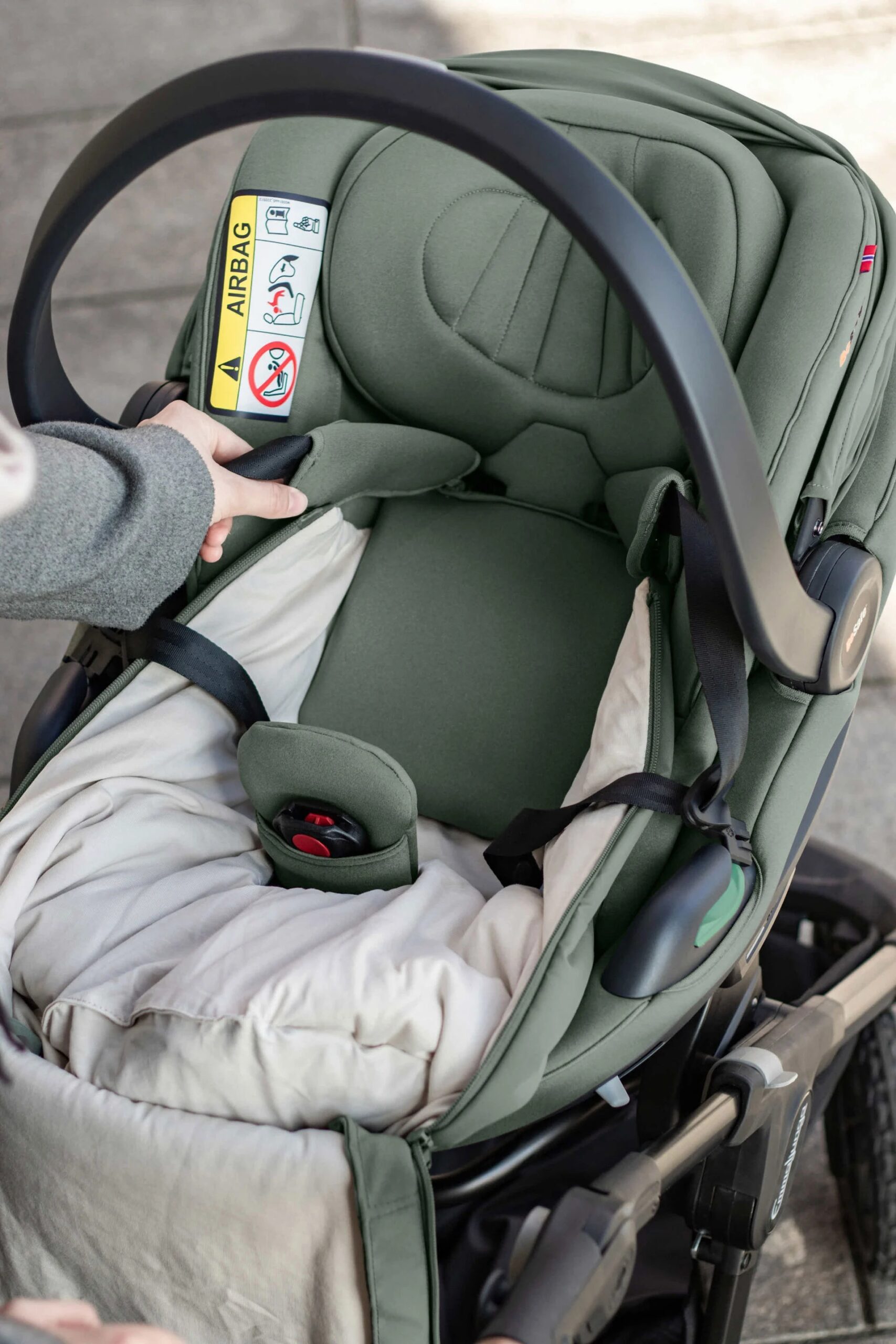 BeSafe Wind and Weather Cover - Meadow Green - Image 6