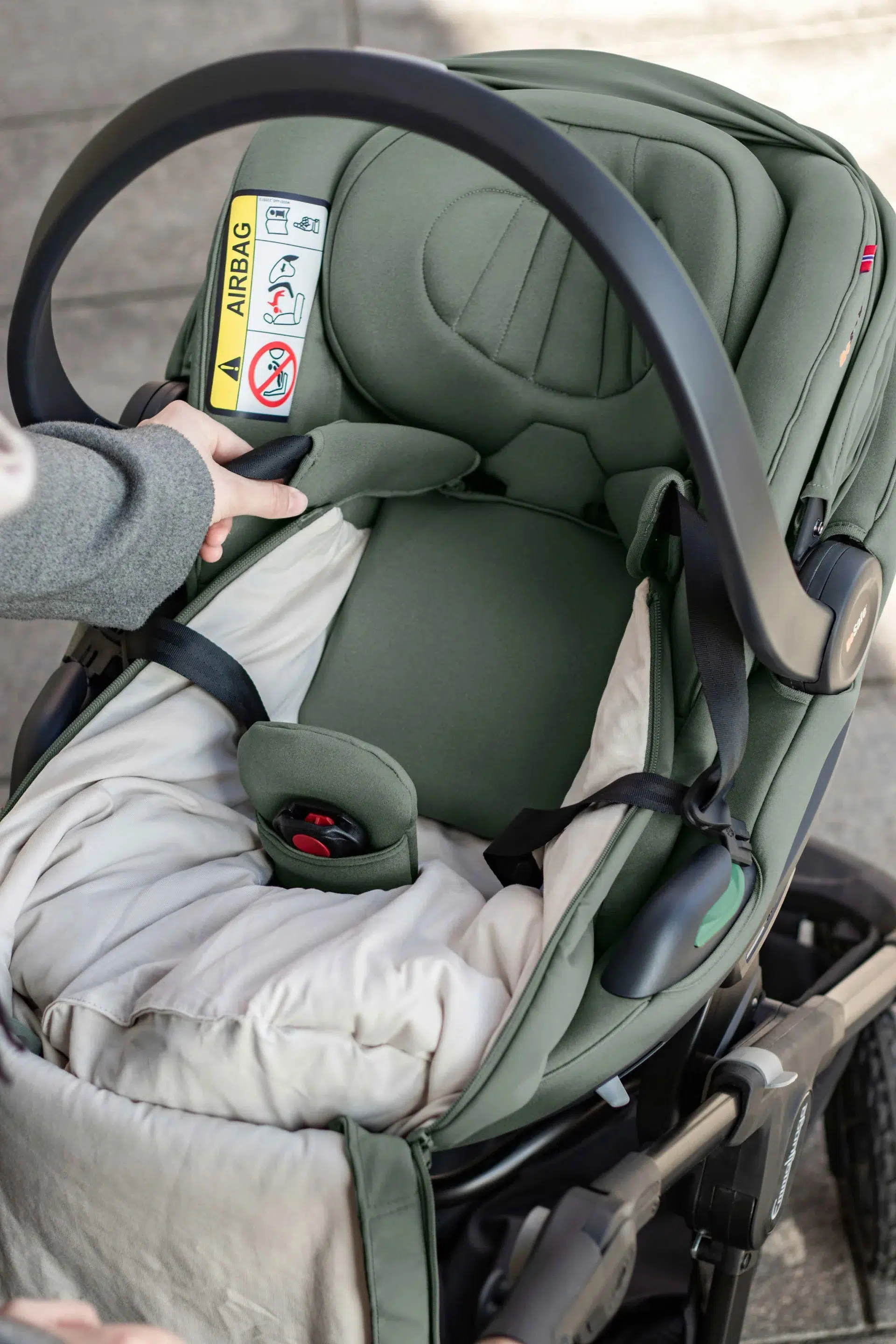 BeSafe Wind and Weather Cover - Meadow Green - Image 6