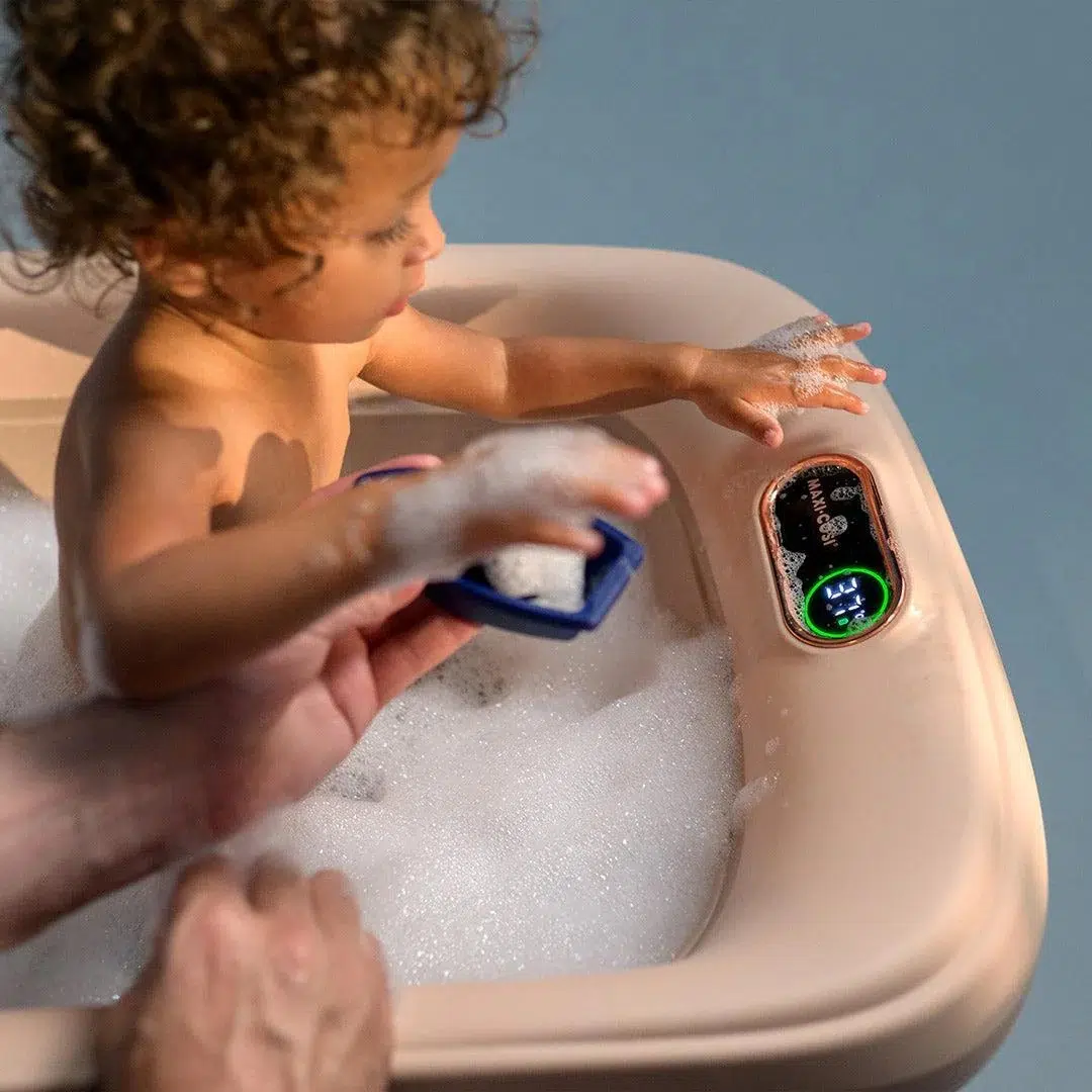 Maxi Cosi Indigo Pro Bathtub with Newborn Insert - Sage Green - Image 9