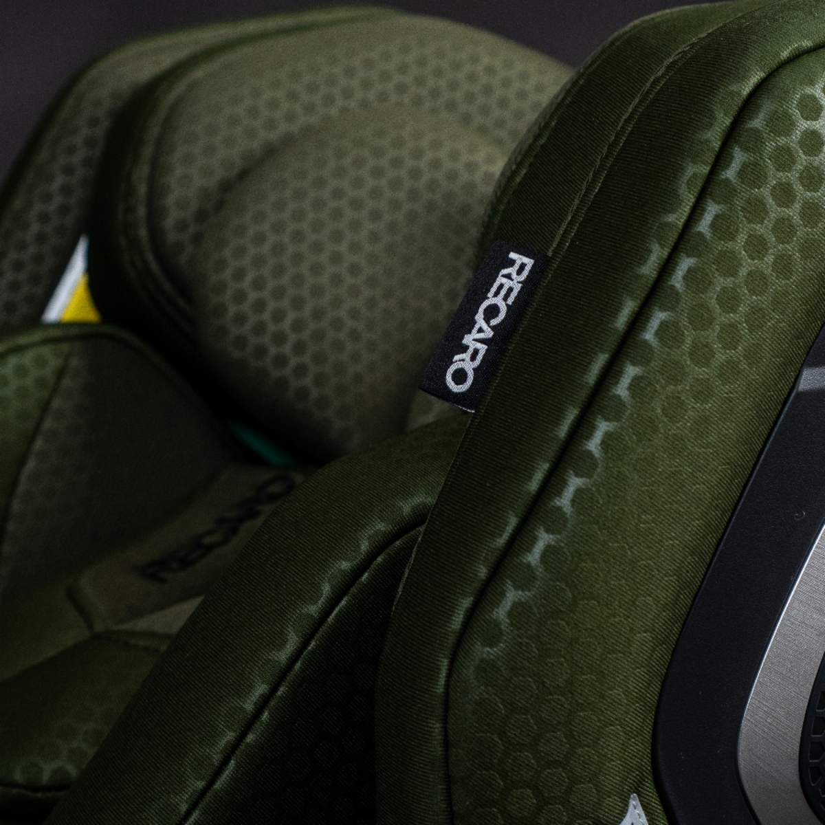 Recaro Xenon 1 (Birth - 7 Years) 360 Car Seat - Epic Green - Image 4