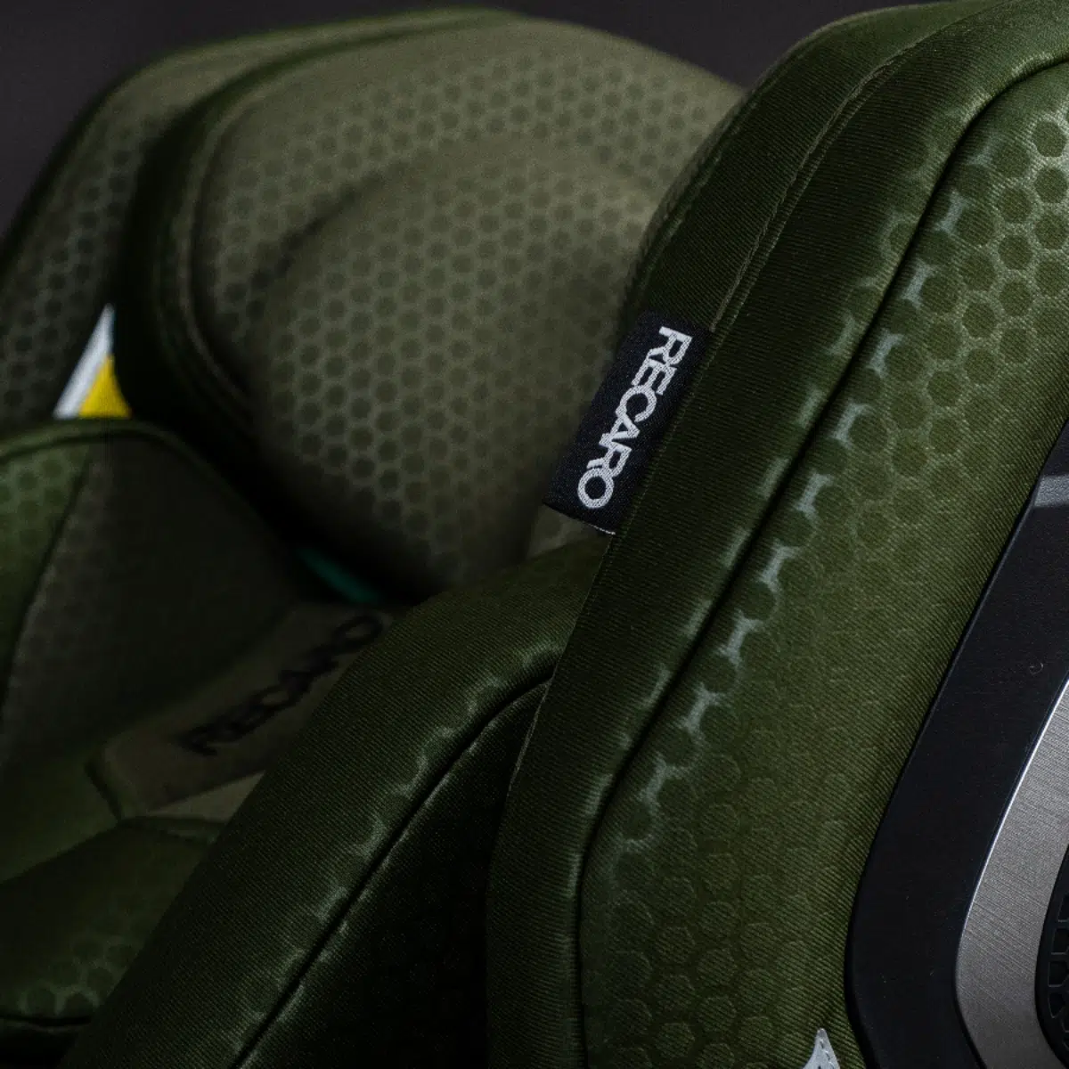 Recaro Xenon 1 (Birth - 7 Years) 360 Car Seat - Epic Green - Image 4