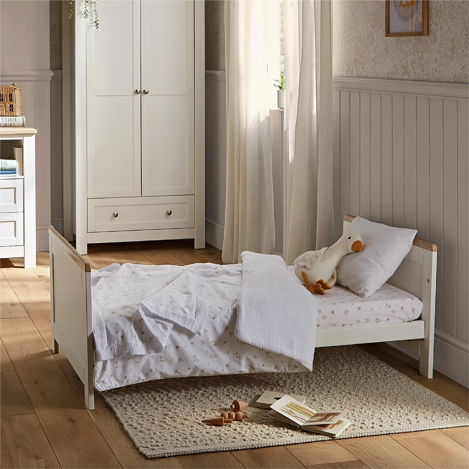 CuddleCo Burford 2 Piece Nursery Furniture Set – White and Oak - Image 6