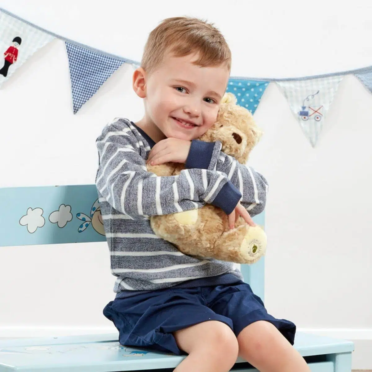 Rainbow Designs Hundred Acre Wood Cuddly Winnie the Pooh Soft Toy - Image 4